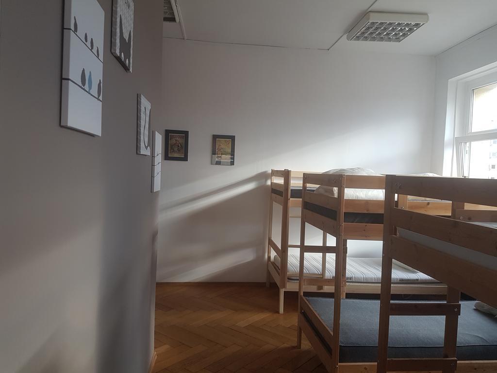 Wigwam Hostel *